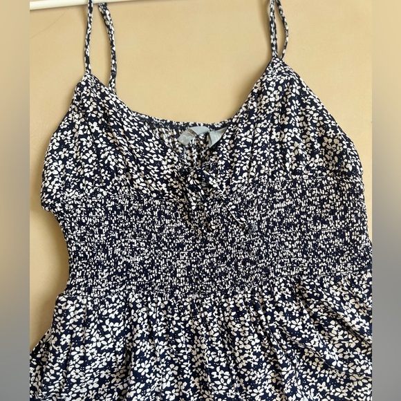Sky & Sparrow Short Romper- Size Medium dark blue and white - Picture 5 of 5